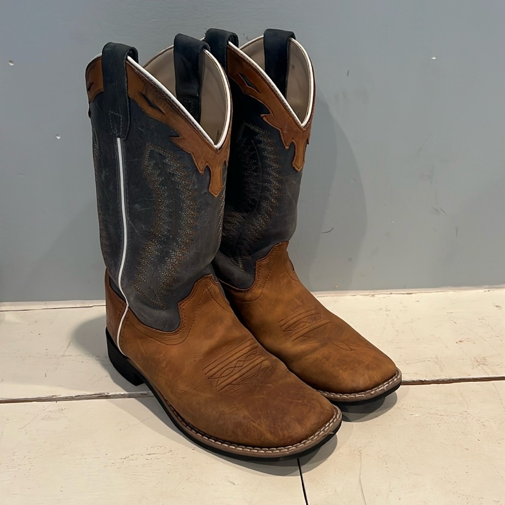 Kids leather cowboy boots